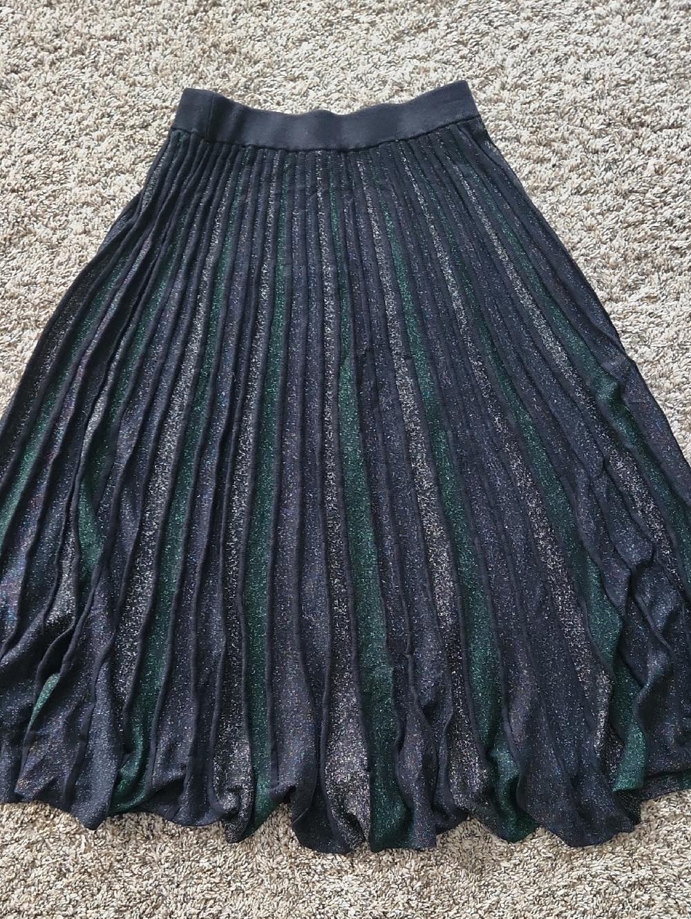 Pleated Shimmer Midi Skirt in Black and Green By Prima